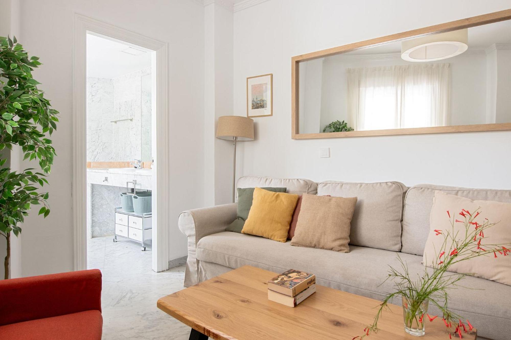 Jardines Del Prado Suite Apartment Σεβίλλη Εξωτερικό φωτογραφία